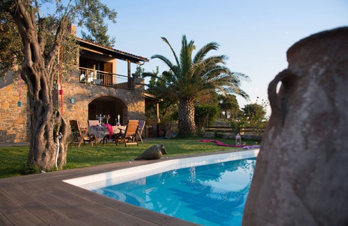 Paradise Beach Villa | Stone house with private pool near the sea!