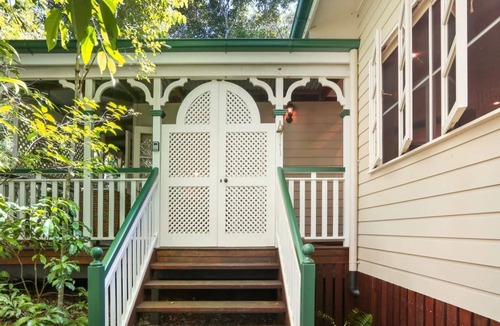 Kamerunga House | Stoney Creek Cottage - Rainforest Retreat with Waterfalls, Swimming Holes & Serenity