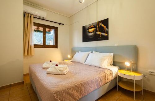 Lefktro Apartment | Stoupa Serene Nests - Spitiko Getaway