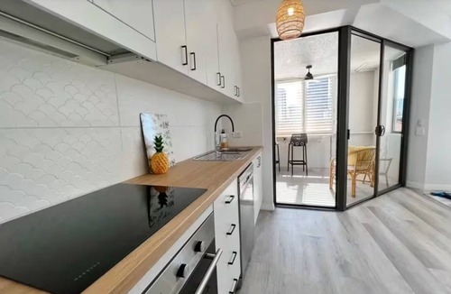 Kangaroo Point Apartment | Studio apartment with City Views