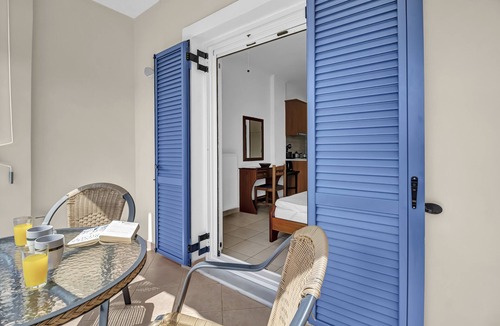 Pondi Apartment | Studio Apartment 'Panorama 2' with Sea View, Wi-Fi and Air Conditioning