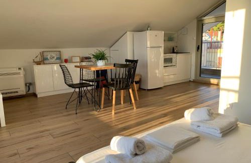 Paleros Apartment | studio Palerostravel
