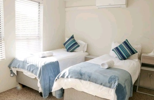Prince's Grant Golf Estate Apartment | Stunning 3 bedroom self catering apartment with private beach on a Golf Estate.