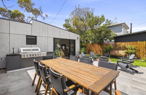 Anglesea House | Stunning on Noble!