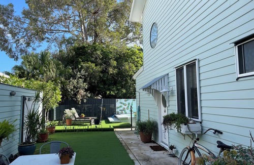 Victoria Point Apartment | Stunning Studio Apartment by the Beach, only 10 minutes drive to Sirromet Winery