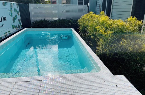 Victoria Point Apartment | Stunning Studio Apartment by the Beach, only 10 minutes drive to Sirromet Winery