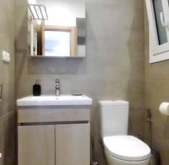 Ano Patisia Apartment | Stylish city studio by MPS