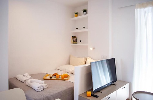 Chalcis Apartment | Stylish Modern Studio, Chalkida centre, seaside
