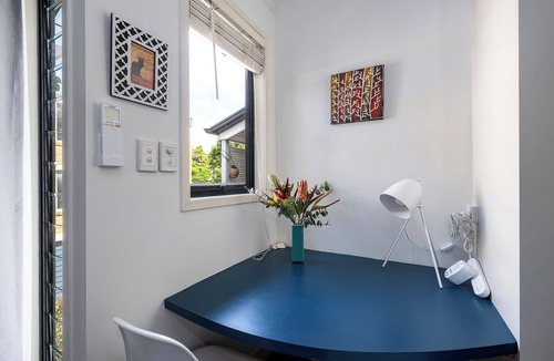 New Farm Apartment | Stylish New Farm Studio Near Cafes & River