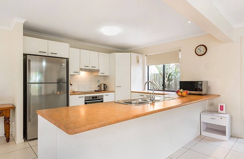 Noosaville Apartment | Stylish Noosaville Duplex close to river