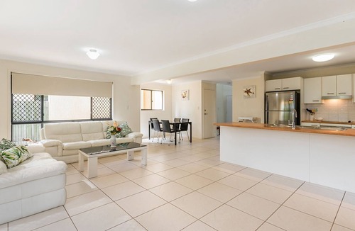 Noosaville Apartment | Stylish Noosaville Duplex close to river