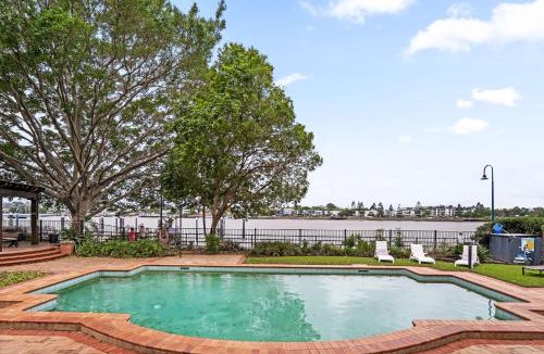 Teneriffe Apartment | Stylish Riverside 2-Bedroom Apartment in Teneriffe
