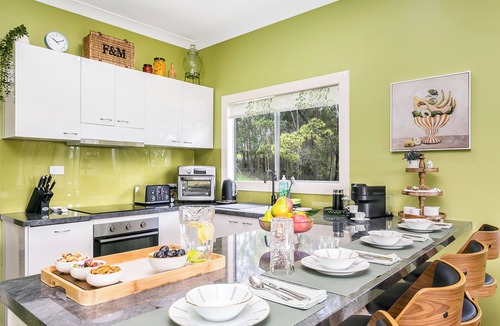 Moorina Villa | Stylish, Scenic Rural Retreat, foothills of Mt Mee in Queenlsand, Australia