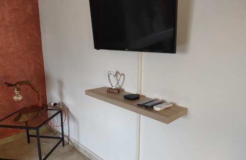 Spata-Artemida Apartment | Sucasa