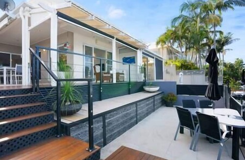 Boreen Point House | SUNSEEKER – A Tranquil Retreat in Noosa Waters