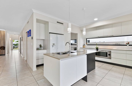 Bongaree House | Sunset Shores