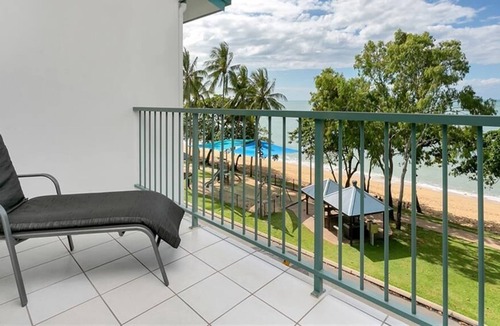 Trinity Beach Apartment | Superior Seaview Two Bedroom Apartment