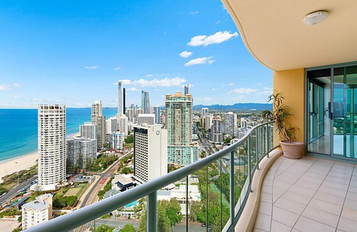 Surfers Paradise Apartment | Surfer Paradise Luxury Apartment Ocean Front Panorama
