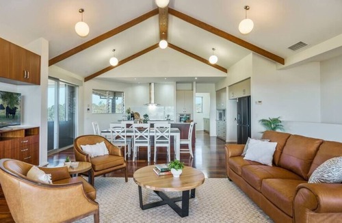 Tamborine House | Tamborine Dreaming - Farm Stay | Pool | Views