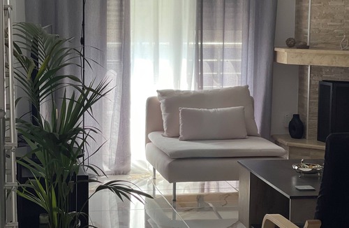 Eretria House | Terrific building with AC in charming Eretria, Greece