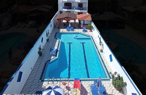 Stalida Apartment | tGeorge Studios Stalida - Standart Triple Room