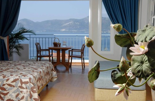 Paleros Hotel | Thalassa Hotel