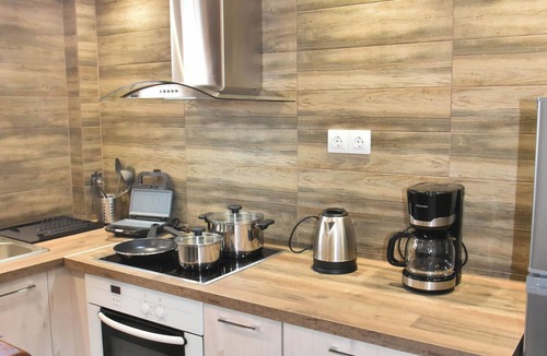 Spata-Artemida Apartment | The Apartment is Situated 50m Away From the Beach and 10km From the Ath.airport