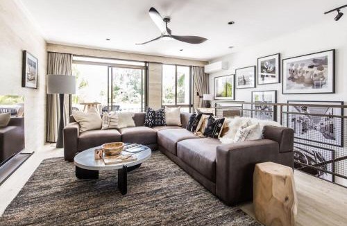 Noosa Heads Apartment | The Beach Lodge style and location in one great apartment