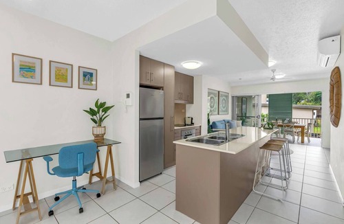 Edge Hill Apartment | The Botanical Resort style in Edge Hill Village