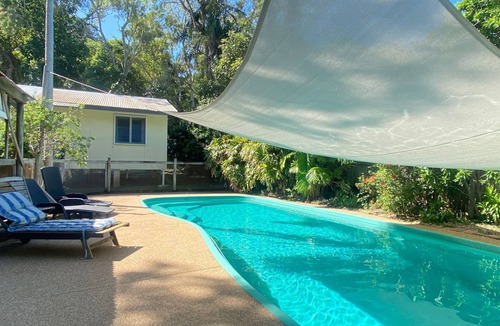 Arcadia Apartment | The Captain's Manor on Cook 6 - Compact, affordable and just minutes to Alma Bay