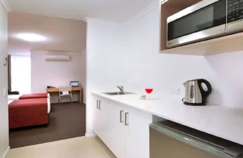 Rockhampton Apartment | The Edge Apartment Hotel