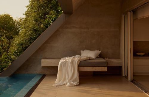 Port Douglas Villa | 'The Edge' Unique Luxury Experience
