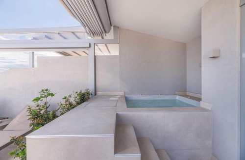 Moschato-Tavros Apartment | The HostMaster 910 Loft