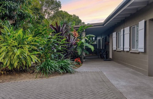 Palm Cove Villa | The Last Resort Bali House