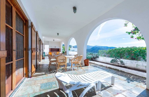 Kontos House | The Magnificent Villa Melandrina is an exceptional and rare jewel on Aegina isla
