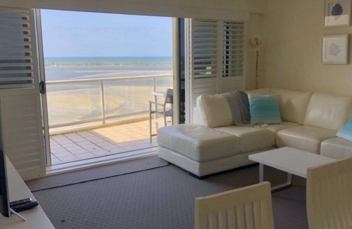 Golden Beach Apartment | THE MOORINGS UNIT 906