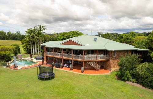 Bridges House | The Old Sugar Mill, Sunshine Coast. Sleeps 25