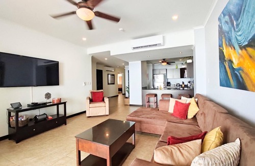 Barrio Los Villalobos Apartment | The Palms Jaco 1001 penthouse on the beach