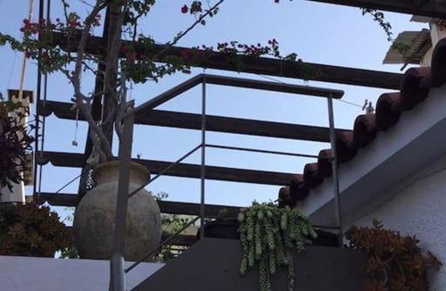 Aegina Town House | Theonis House. Hearth of town with roof-garden