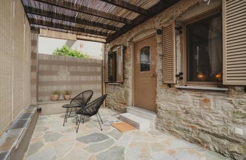 Karystos House | Theros