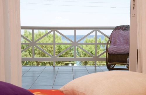 Diakofto House | This two-apartment house is located in Diakopto, a town in the regional district of Achaia in the no