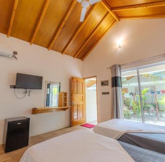 Thoddoo House | Thoddoo Sun Sky Inn, Maldives