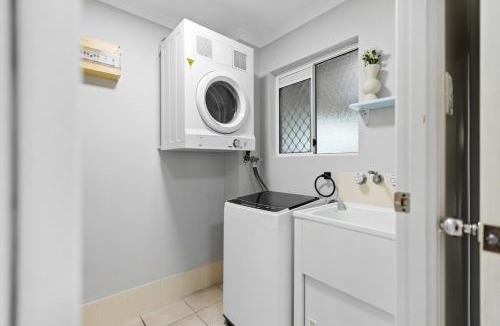 Trinity Beach Apartment | Tide and Seek at Trinity Beach