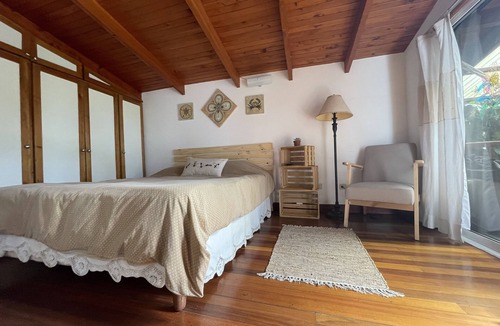Escazu Bed & Breakfast | Tierra Magica B&B and Art Studio
