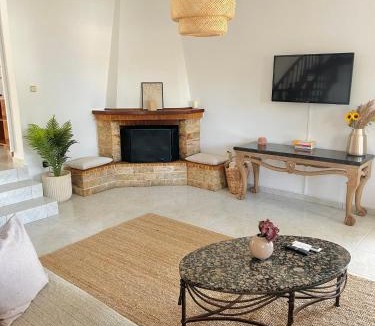 Monemvasia Villa | Topophilia Villa