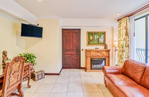 Escazu Apartment | Torres Colina