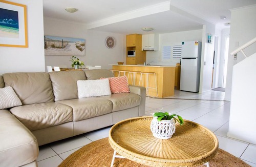 Noosaville Apartment | Townhouse like home in Tropical Family 4* Resort