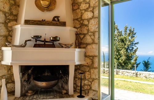 Tsoukaladhes Villa | Traditional Ecovilla, Private Pool, Stunning Sea Views, 5 Min From Best Beaches