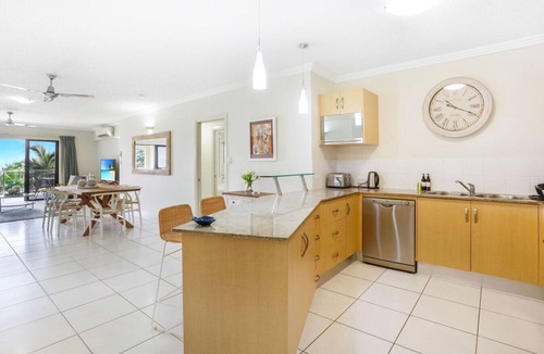 Trinity Beach Apartment | Tranquil 3-Bedroom Apartment Near Trinity Beach