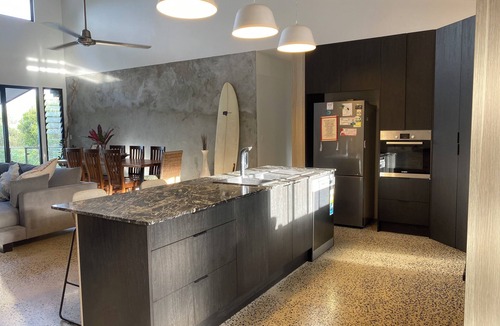 Smithfield House | Tranquil Ocean Views in a Quiet Rainforest Setting - Smithfield Heights